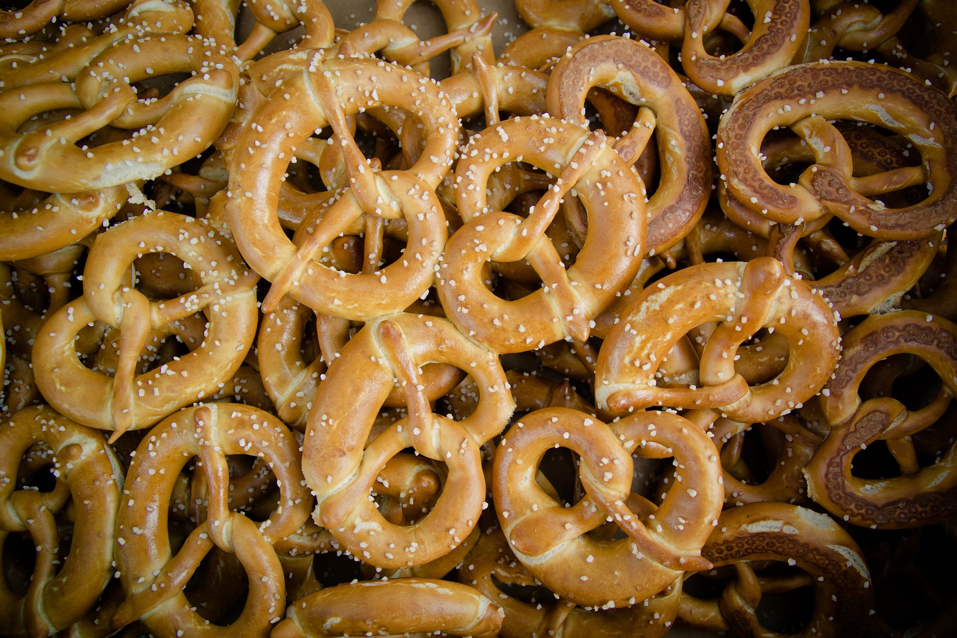 pretzels-1467655_1920
